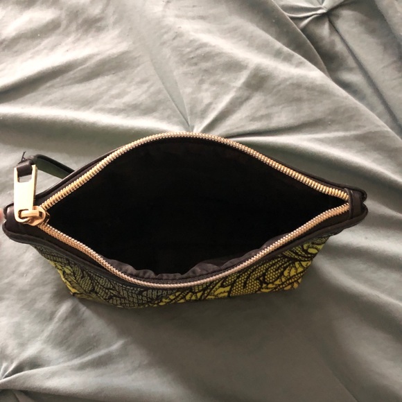 Victoria’s Secret Makeup Bag - Picture 3 of 3